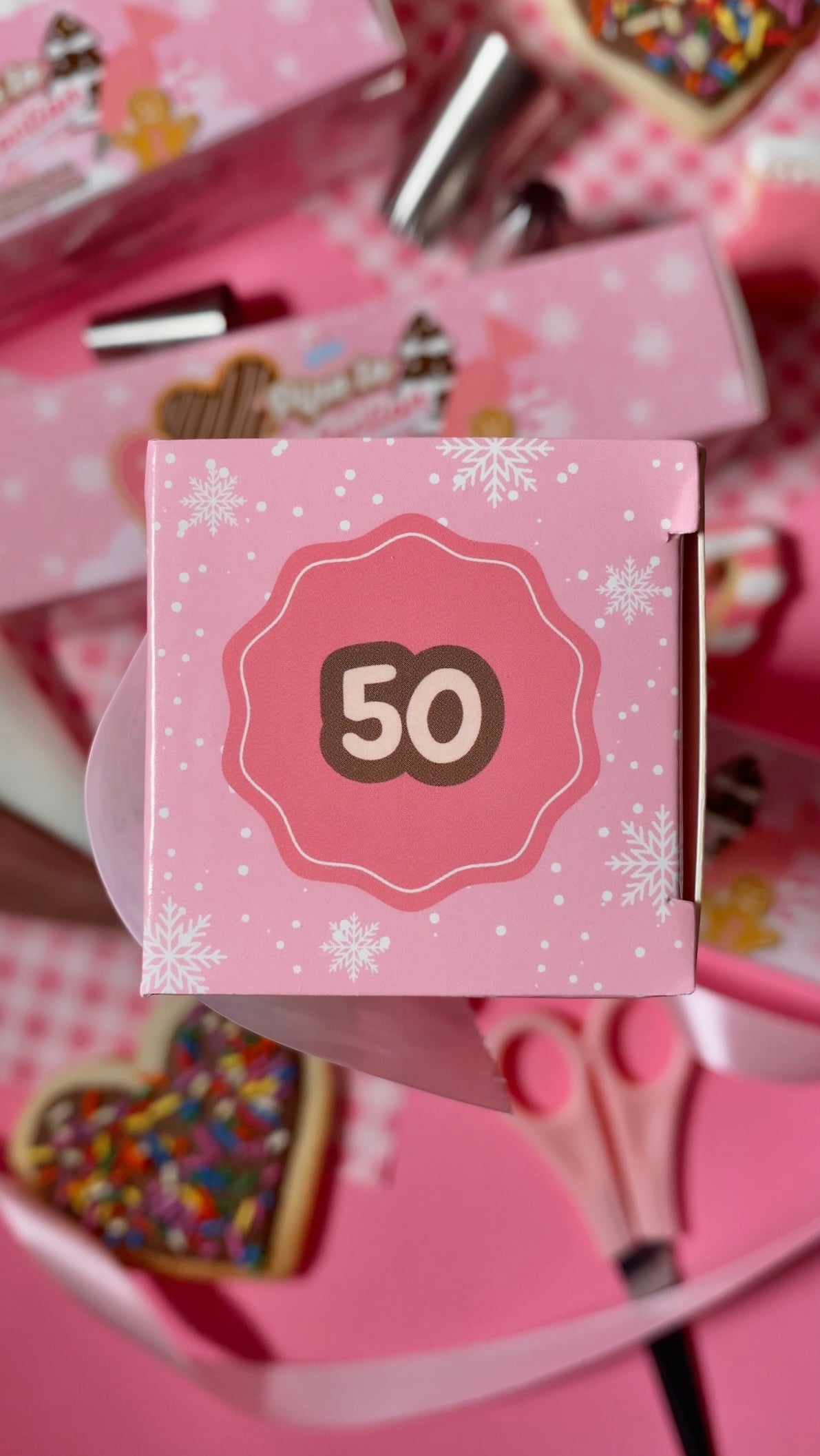 Pipe To Perfection | 50x 10inch Piping Bags With Dispenser
